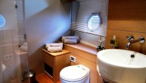 JR VIP Bathroom.